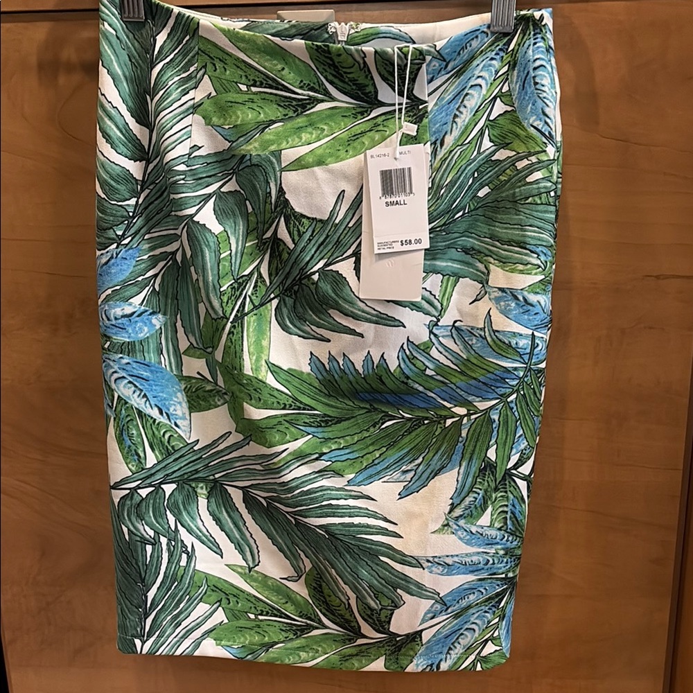 Lucy Paris Green and Blue Leaf Print A-Line Skirt